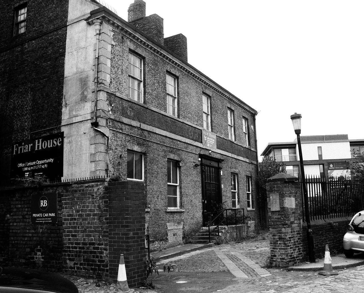 Friar House Apartment Hotel